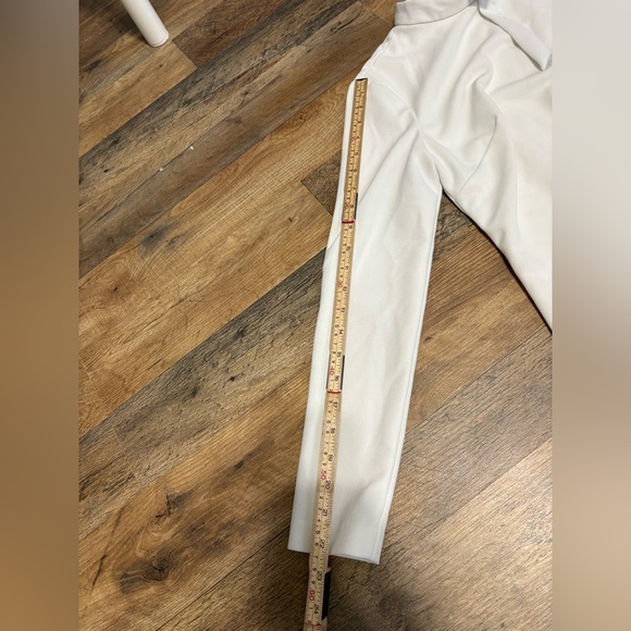 ✨ Elegant Calvin Klein White Midi Dress – Size 4 ✨ - Picture 4 of 9